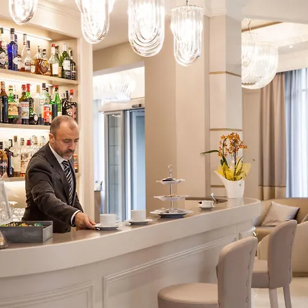 Hotel Dei Fiori Restaurant - Meeting & Alassio